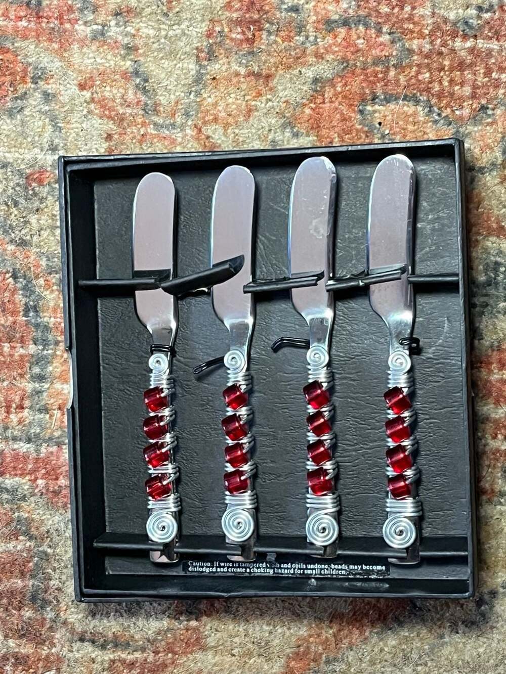 Mud Pie Set of 4 Red Wire Wrapped Beaded Butter Spreaders Cheese Knives